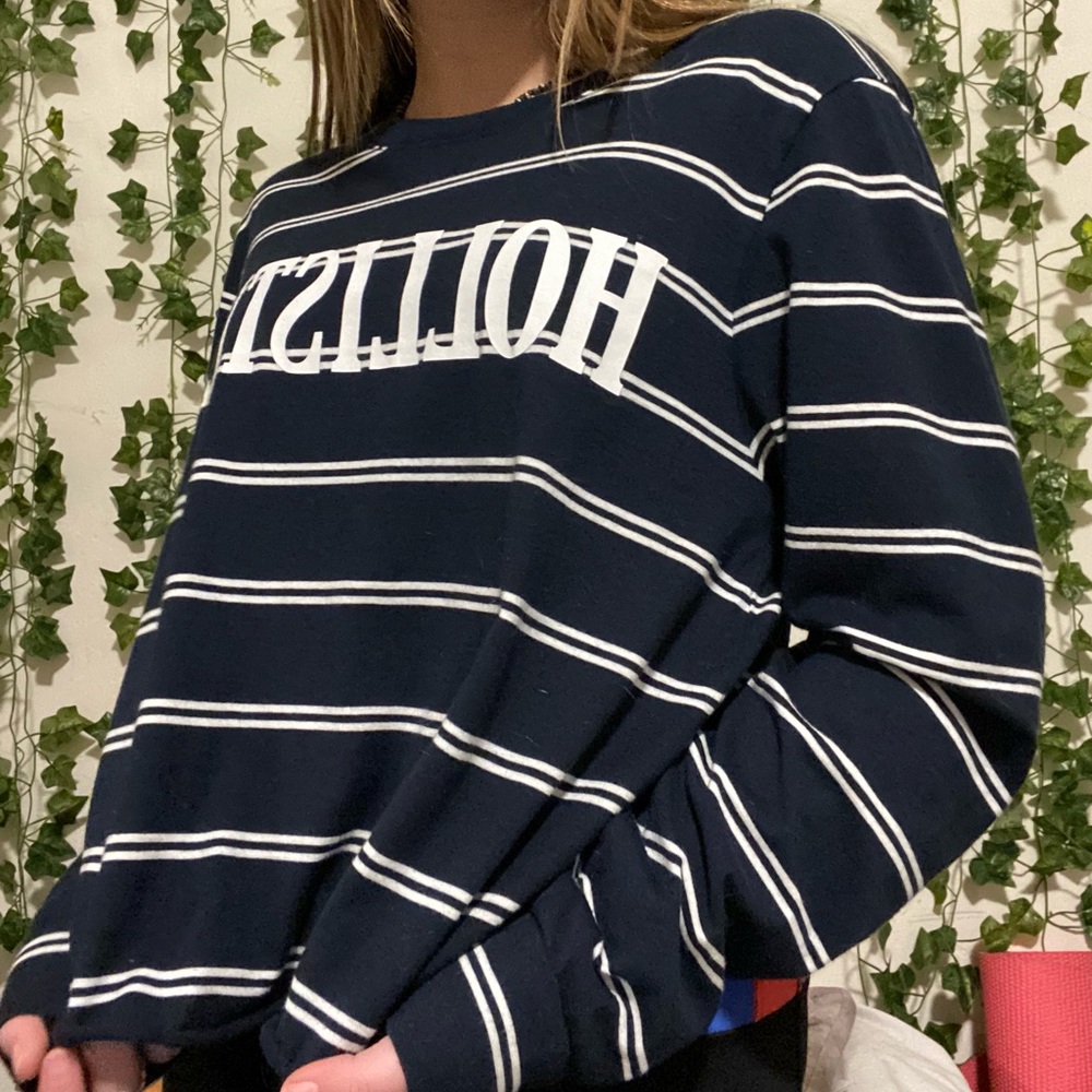 Long sleeve Hollister shirt